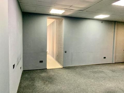 комерційна за адресою Петра Калнишевського просп. (Косіора), 36