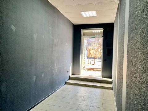 комерційна за адресою Петра Калнишевського просп. (Косіора), 36