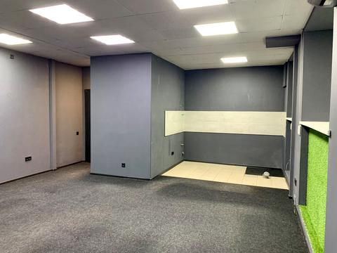 комерційна за адресою Петра Калнишевського просп. (Косіора), 36