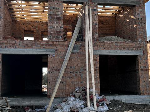 дом по адресу с. Криховцы, Весела