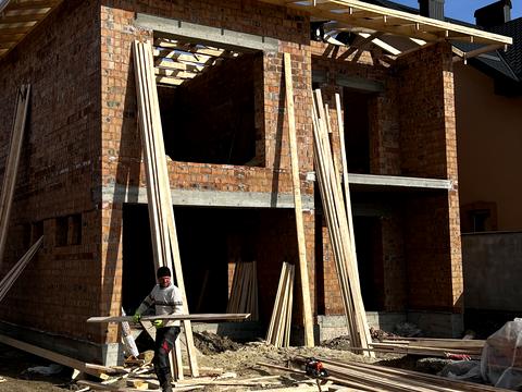 дом по адресу с. Криховцы, Весела