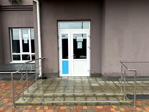 комерційна за адресою Каховська вул., 62-А