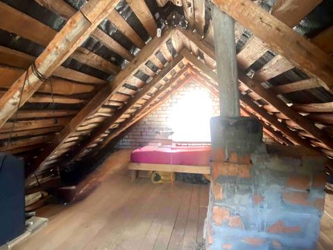 будинок за адресою Комунальник