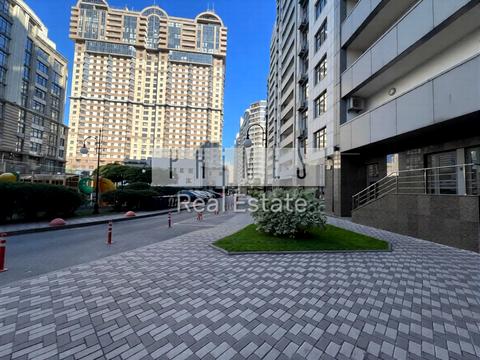 комерційна за адресою Андрія Верхогляда вул. (Михайла Драгомирова), 16