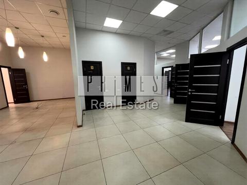 комерційна за адресою Андрія Верхогляда вул. (Михайла Драгомирова), 16