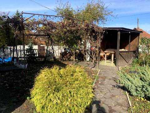 будинок за адресою Центральна, 1