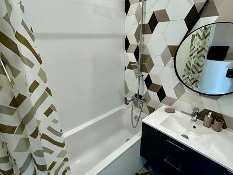 квартира за адресою Салютна вул., (Будинок 02301-02303)