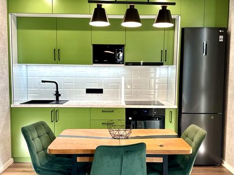 квартира по адресу Салютная ул., (Будинок 02301-02303)