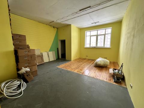 комерційна за адресою Науки просп., 69