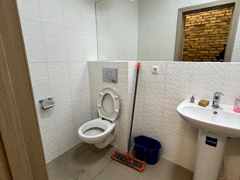 комерційна за адресою Науки просп., 69