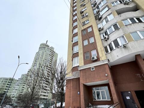 комерційна за адресою Науки просп., 69