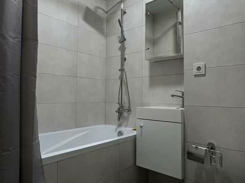 квартира за адресою Льотна вул., 8