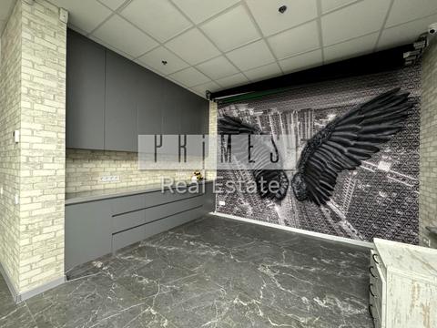 комерційна за адресою Лесі Українки бульв., 7-В