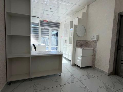 комерційна за адресою Свободи вул., 20/3