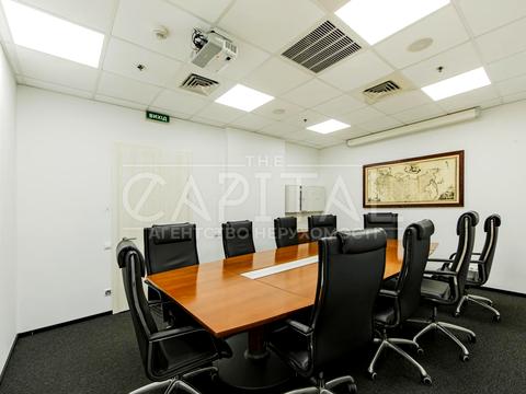 комерційна за адресою Богдана Хмельницького вул., 19