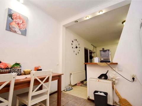 квартира за адресою Обїзна, 12