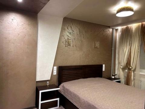 квартира за адресою Космонавтів вул., 4