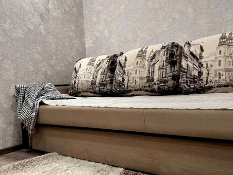 квартира за адресою Космонавтів вул., 4