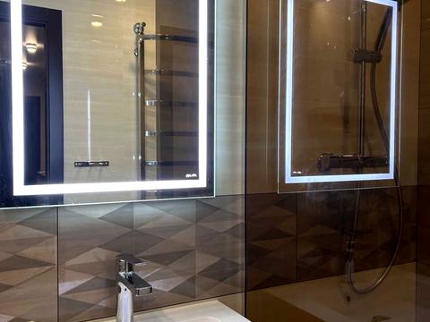 квартира за адресою Космонавтів вул., 4