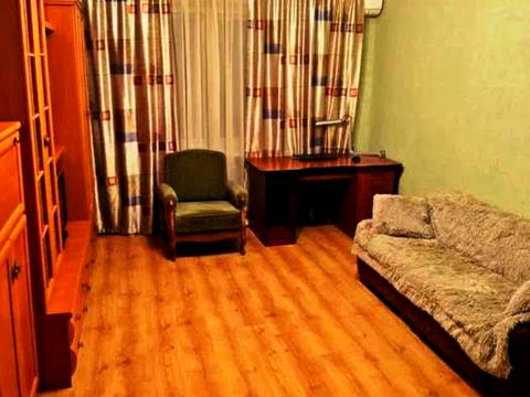 квартира по адресу Драгоманова ул., 1-Г