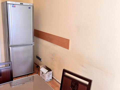 комерційна за адресою Канатна вул., 10