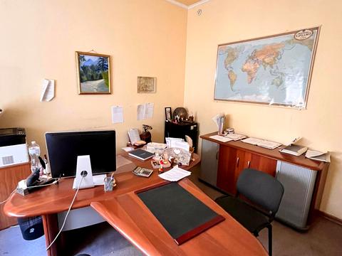 комерційна за адресою Канатна вул., 10
