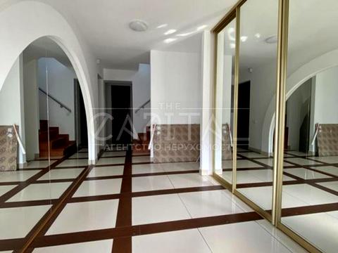 будинок за адресою Київ, Уласа Самчука вул. (Столєтова)