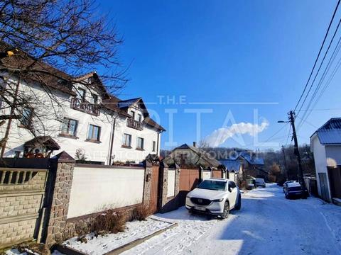 будинок за адресою Київ, Уласа Самчука вул. (Столєтова)