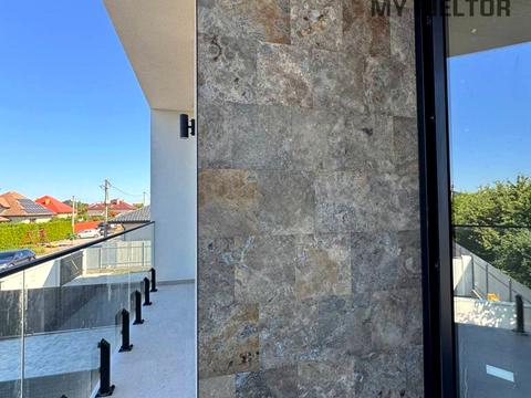 дом по адресу с. Минай, Августина Волошина ул.