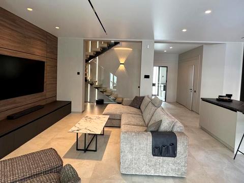 будинок за адресою Михайла Грушевського вул., 27