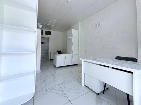 комерційна за адресою Свободи вул., 20/3