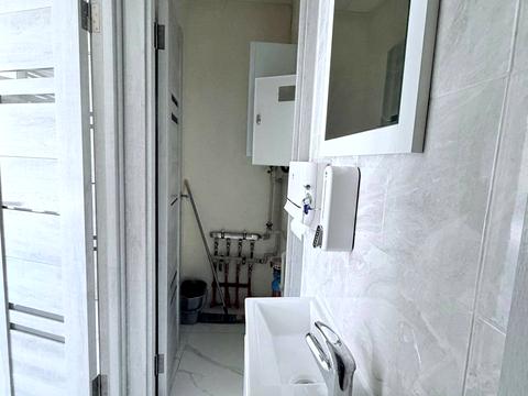 комерційна за адресою Свободи вул., 20/3