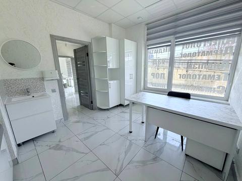 комерційна за адресою Свободи вул., 20/3