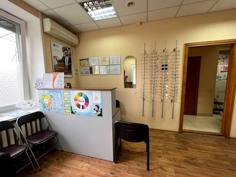 комерційна за адресою Харківське шосе, 11