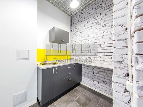 комерційна за адресою Євгена Коновальця вул. (Щорса), 34-А