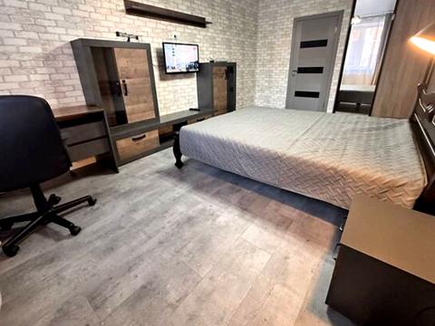 квартира по адресу Князей Кориатовичей ул., 114