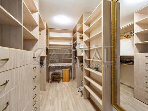 будинок за адресою Богатирська вул., 30