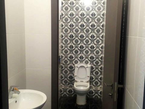 комерційна за адресою Кловський узвіз, 7a