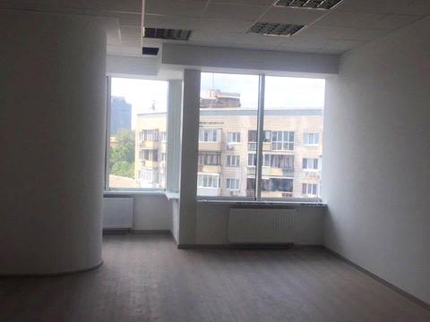 комерційна за адресою Кловський узвіз, 7a