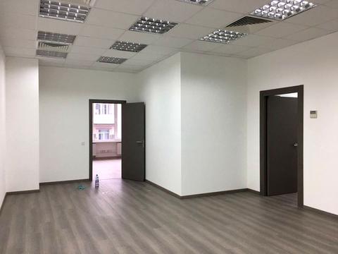 комерційна за адресою Кловський узвіз, 7a