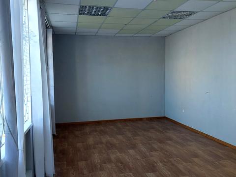 комерційна за адресою Нестерука, 25