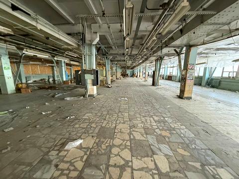 коммерческая по адресу Журналістів ул., 1