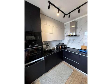 квартира за адресою Перлинна вул., 8