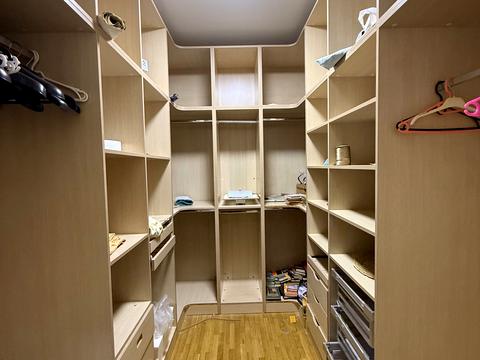 квартира за адресою Святослава Караванського вул. (Жуковського), 10