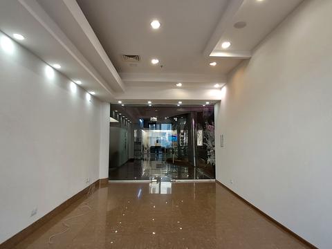 комерційна за адресою Пирогова вул., 23а