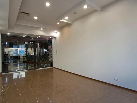 комерційна за адресою Пирогова вул., 23а