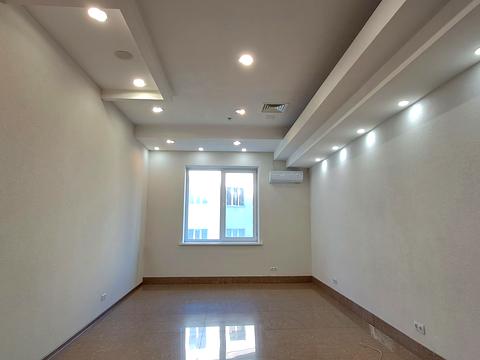 комерційна за адресою Пирогова вул., 23а