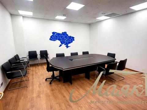 комерційна за адресою Іллінська вул., 8