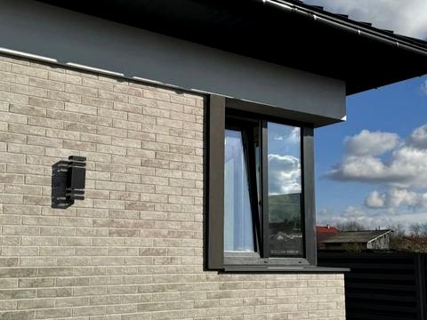 будинок за адресою Дорошенка вул.