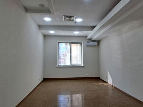 коммерческая по адресу Пирогова, 23 Б